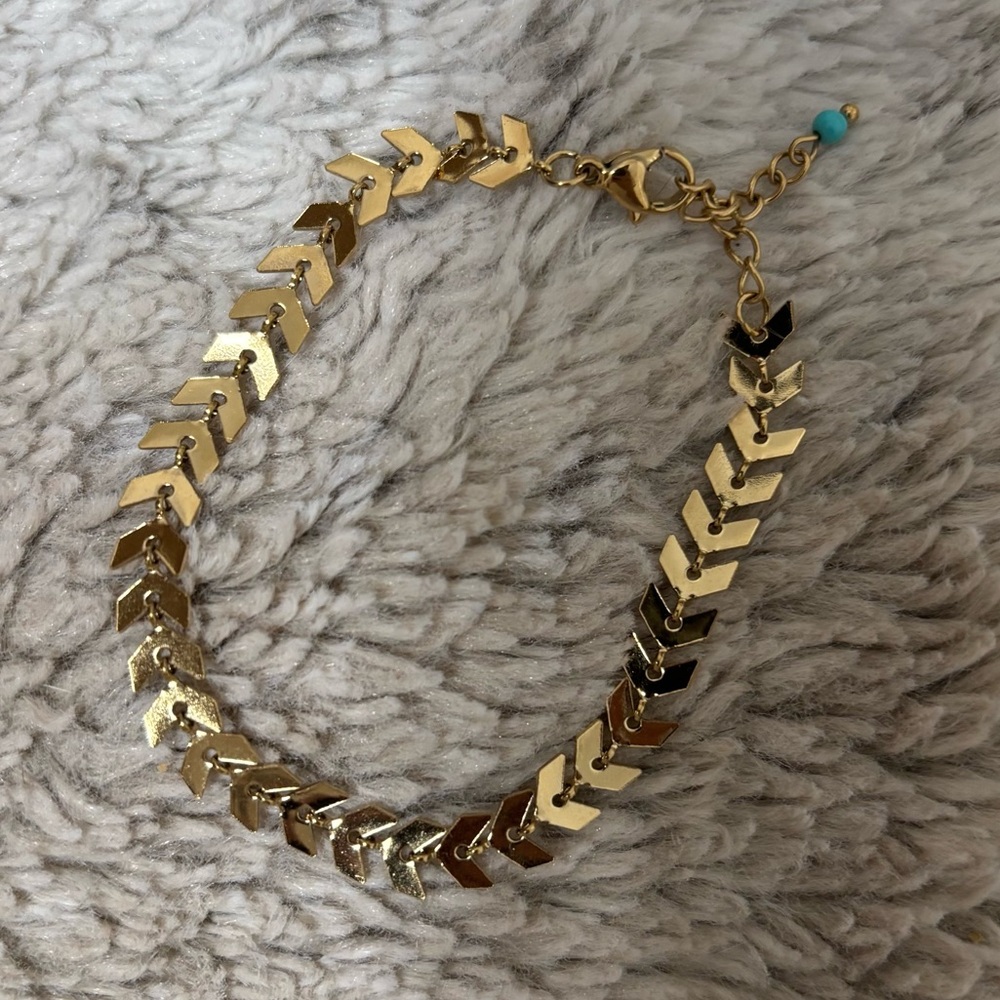 Gold bracelet